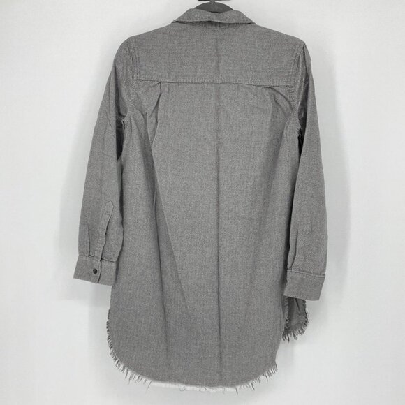 BDG Grey button down slit sides  fringe hem shirt - Picture 13 of 13